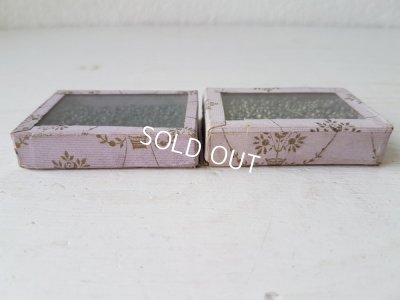 画像6: ガラス蓋の紙箱付ビーズ2箱セット