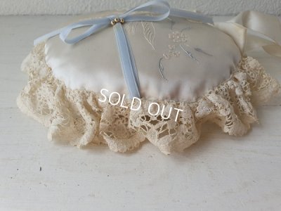 画像8: アンティ―クリングピロー