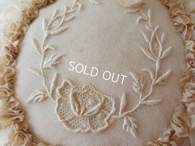 画像9: アンティークレースクッション