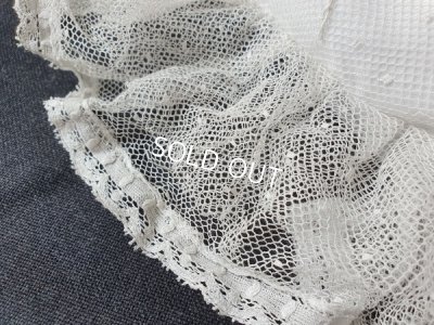 画像8: アンティークレースクッション