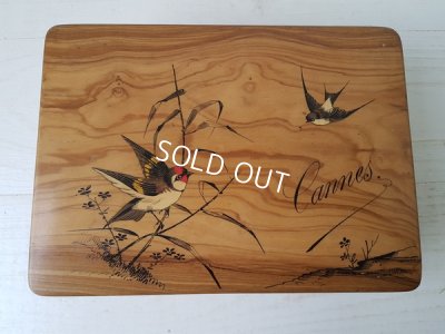 画像2: クッション付き小鳥柄モシュリンヌボックス