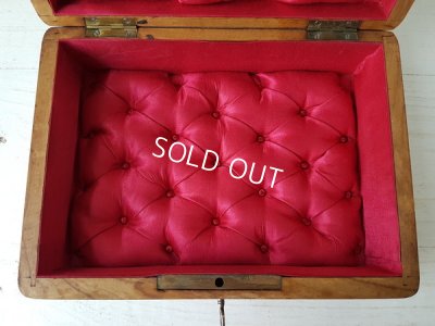 画像7: クッション付き小鳥柄モシュリンヌボックス