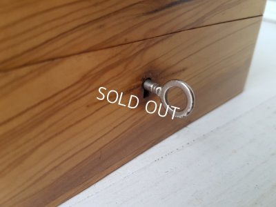 画像9: クッション付き小鳥柄モシュリンヌボックス