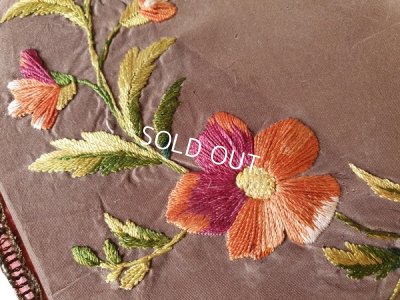 画像13: 花柄刺繍カルトナージュボックス