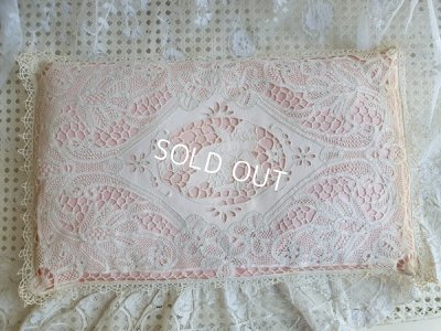 画像2: アンティークレースエンジェルクッション