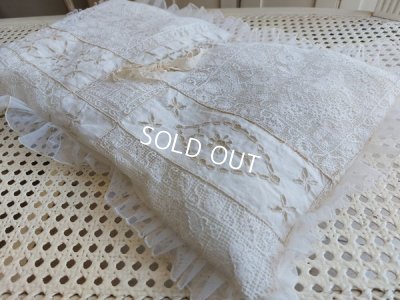 画像2: アンティークレースクッション