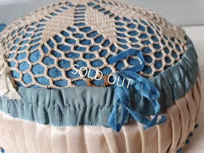 画像9: アンティーククッション