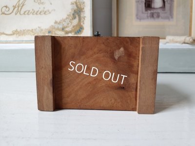 画像10: モシュリンヌすみれとミモザ柄ドロワー