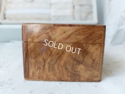 画像8: モシュリンヌすみれとミモザ柄クッション付きボックス