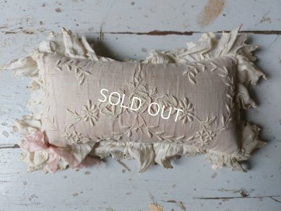 画像2: アンティーククッション