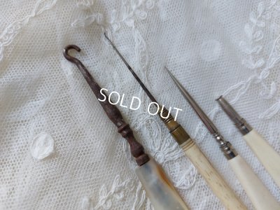 画像19: アンティークソーイングバスケット