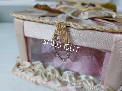 画像8: アンティーク布花装飾のガラスケース