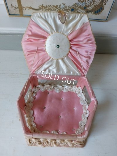 画像2: アンティーク布花装飾のガラスケース