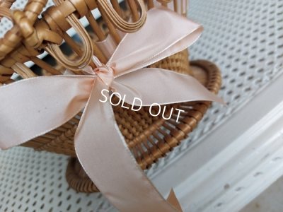 画像11: クッション付きリボン装飾バスケット
