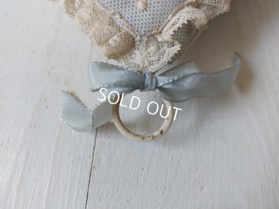 画像8: アンティークレースクッション