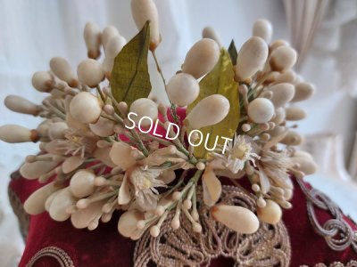 画像4: アンティークワックスフラワーティアラ