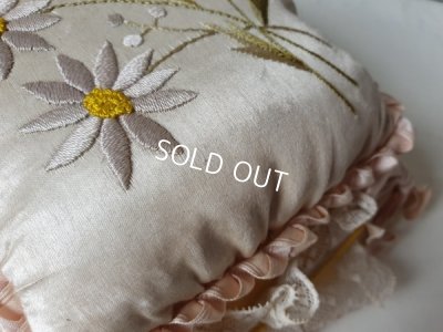 画像11: アンティーク花柄刺繍レース装飾ボックス