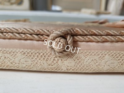 画像12: アンティークシルク装飾ボックス