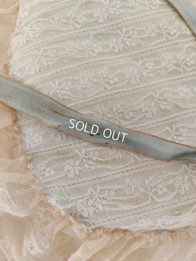 画像8: アンティークレースクッション