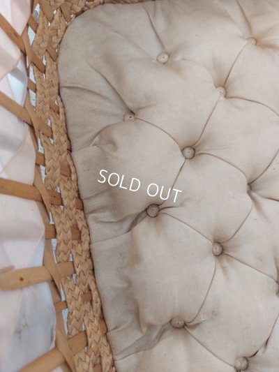 画像12: アンティーククッション付バスケット