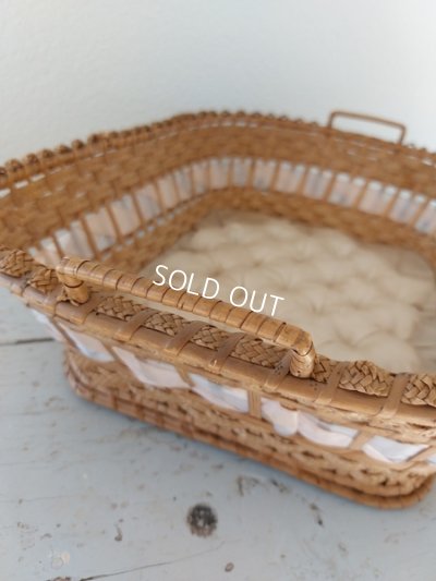 画像16: アンティーククッション付バスケット