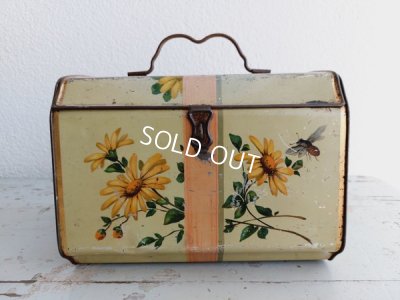 画像9: アンティークリボンと花柄ブリキバスケット