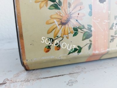 画像16: アンティークリボンと花柄ブリキバスケット