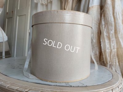 画像8: アンティークハットボックス