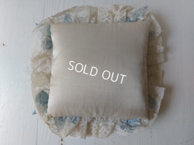 画像10: アンティークレースクッション