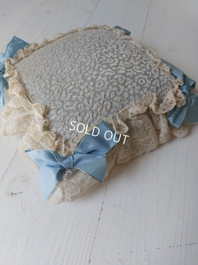 画像12: アンティークレースクッション