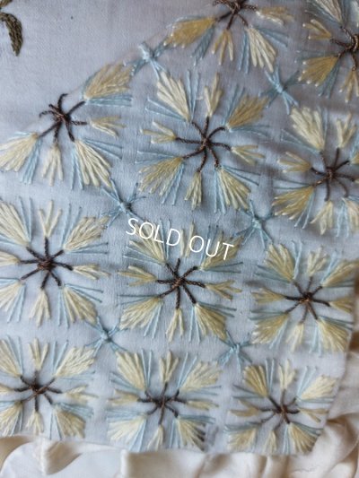 画像4: アンティーク刺繍クッション