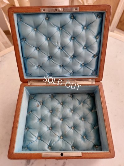 画像2: アンティーククッション付ハンカチボックス