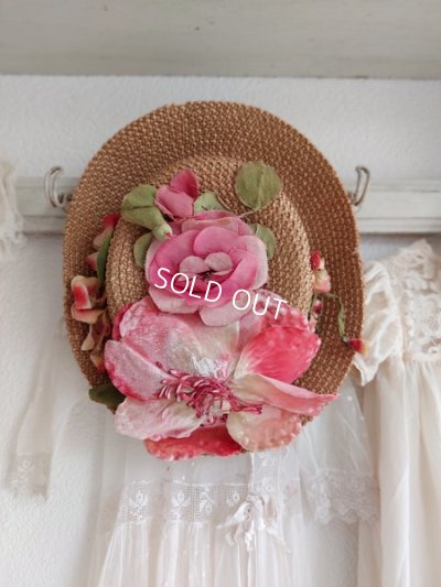 antiquefabricflowerhat