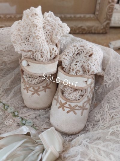 antiquebabyshoes