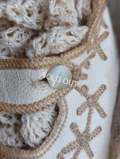 画像2: アンティーク白いベビーシューズ