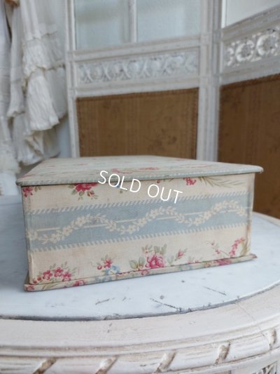 画像13: アンティークローズ柄カルトナージュボックス