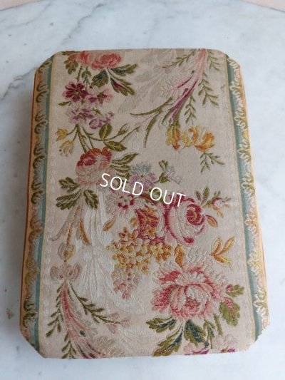 画像9: アンティークカルトナージュボックス