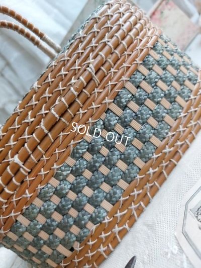 画像14: アンティーククッション付バスケット