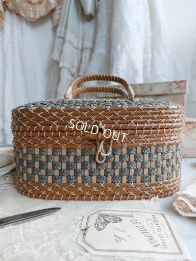 画像11: アンティーククッション付バスケット