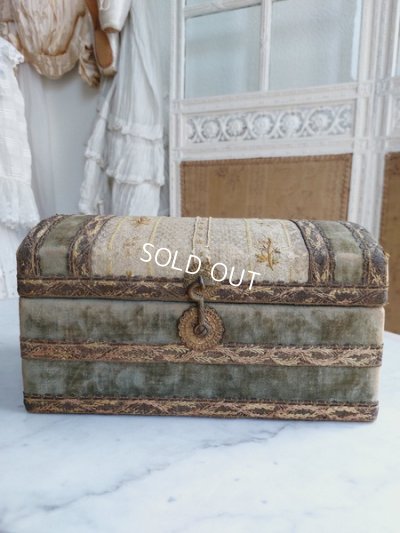 画像6: アンティークベルベット装飾ウッドボックス