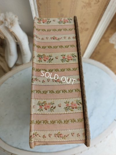 画像13: アンティーク花柄カルトナージュボックス