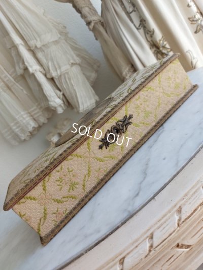 画像5: アンティークカルトナージュボックス