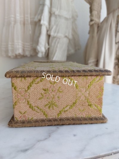 画像13: アンティークカルトナージュボックス