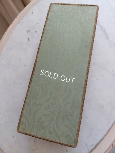 画像17: アンティークカルトナージュボックス