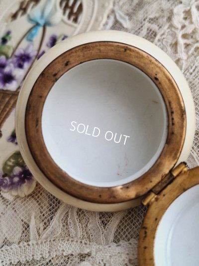 画像5: アンティークエンジェル柄パウダージャー