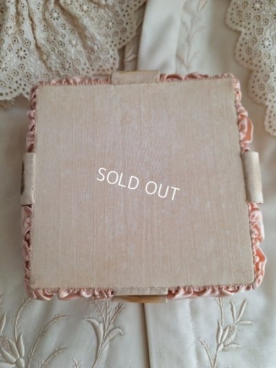 画像13: アンティークスワン柄ボックス