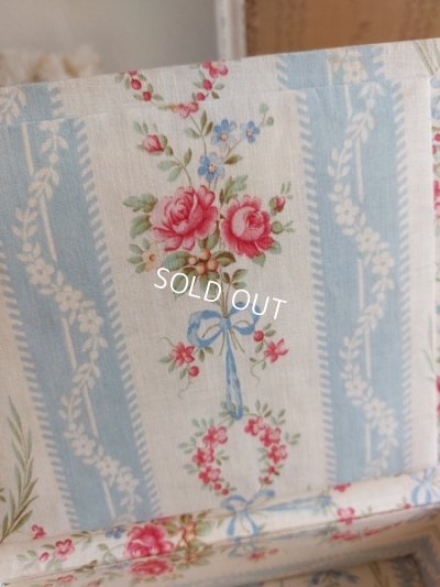 画像3: アンティークローズ柄カルトナージュボックス