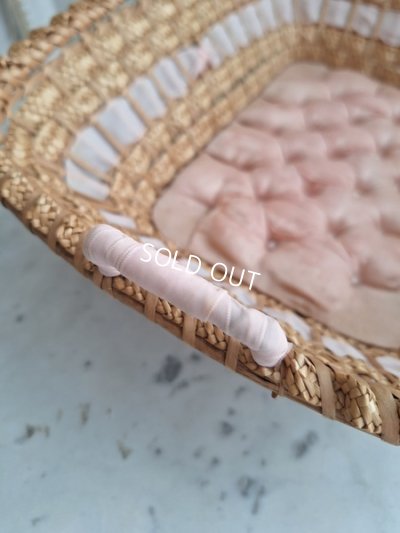 画像14: アンティーククッション付きバスケット