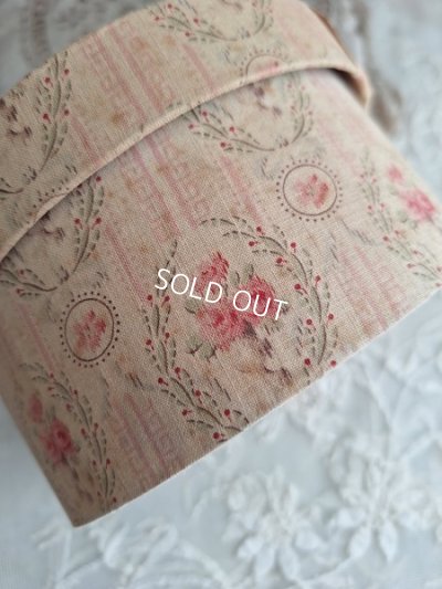 画像7: アンティークローズ柄カルトナージュボックス