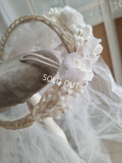 画像7: ベール付きワックスフラワーティアラ